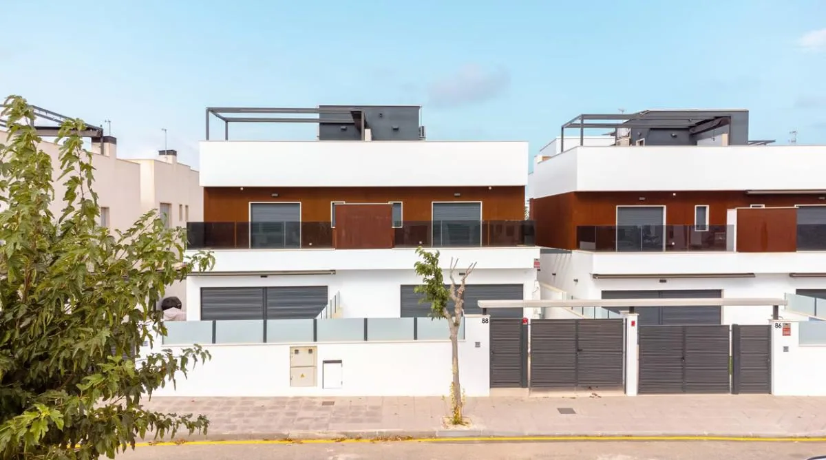 Halfvrijstaande woning met 3 slaapkamers in Rambla Beach