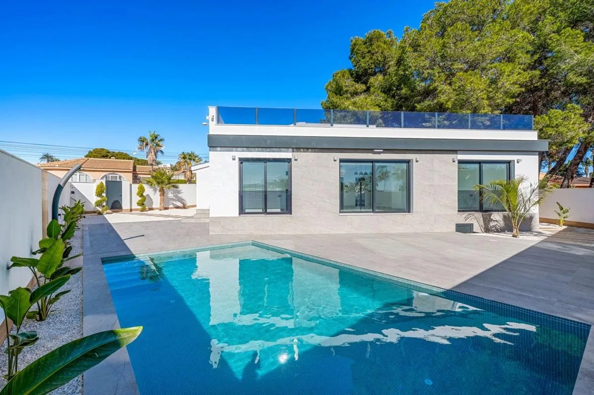 Renovierte Villa mit Pool im Zentrum von Ciudad Quesada