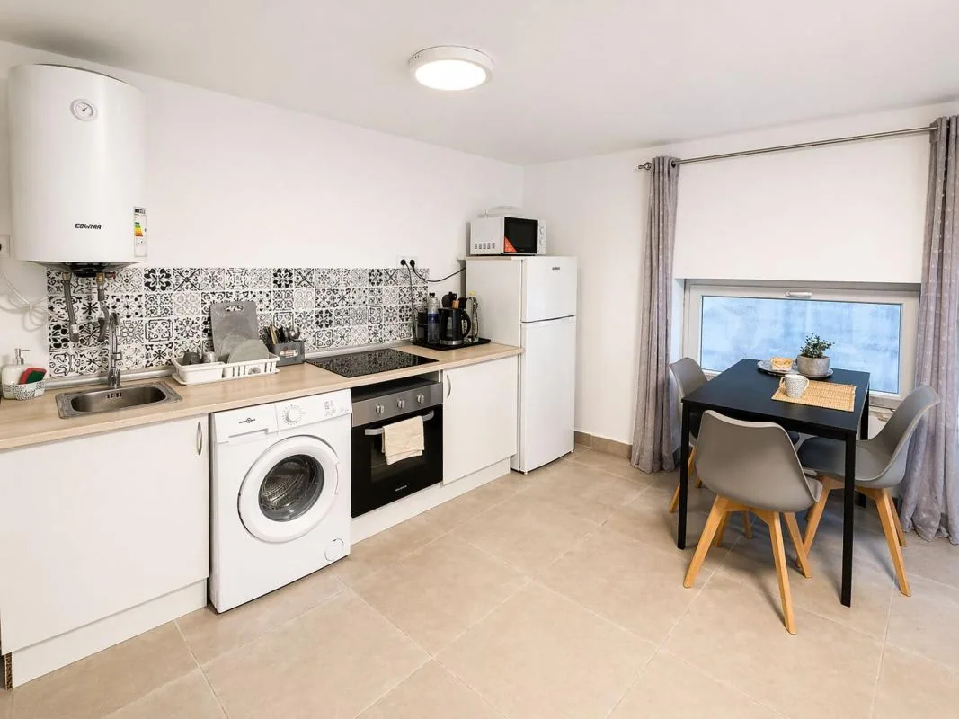 Two-bedroom apartment in San Antón, Alicante